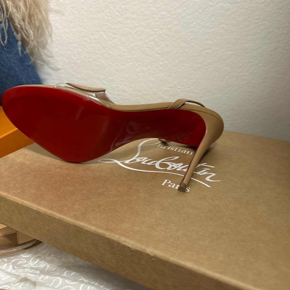NEW Christian Loubutin sandals